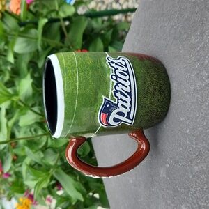 EUC 2011 Boelter Brands New England Patriots Coffee/Tea Mug